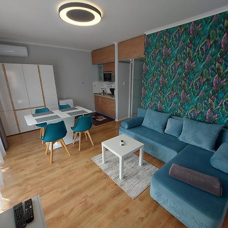 Cafe Relax Apartments ヘーヴィーズ エクステリア 写真