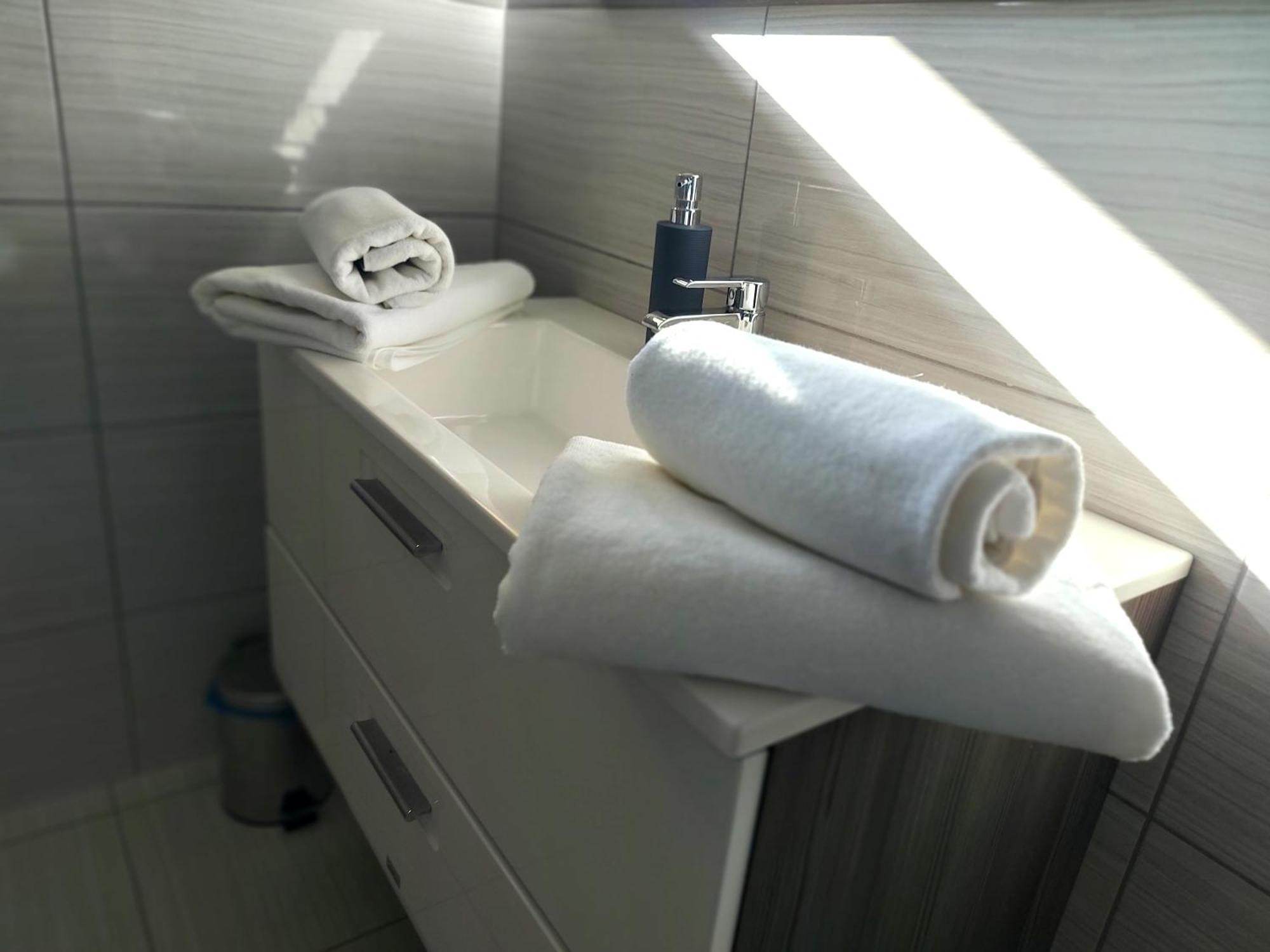 Cafe Relax Apartments ヘーヴィーズ エクステリア 写真