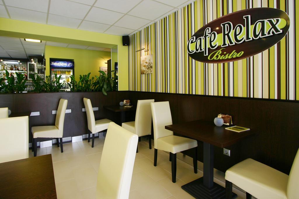 Cafe Relax Apartments ヘーヴィーズ エクステリア 写真